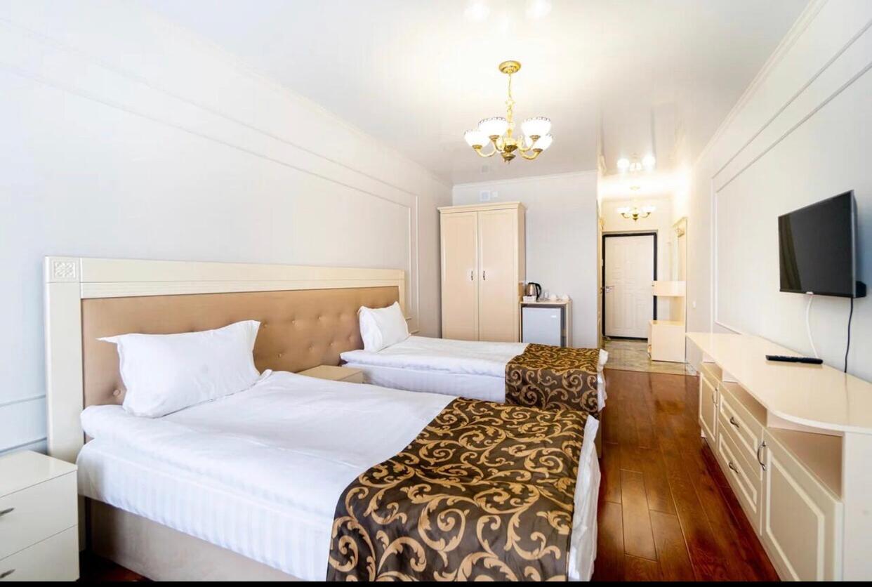 Gold Boutique Hotel Alma-Ata Exteriör bild
